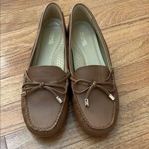 NWOT Michael Kors Brown Leather Loafers Women’s Size 8M